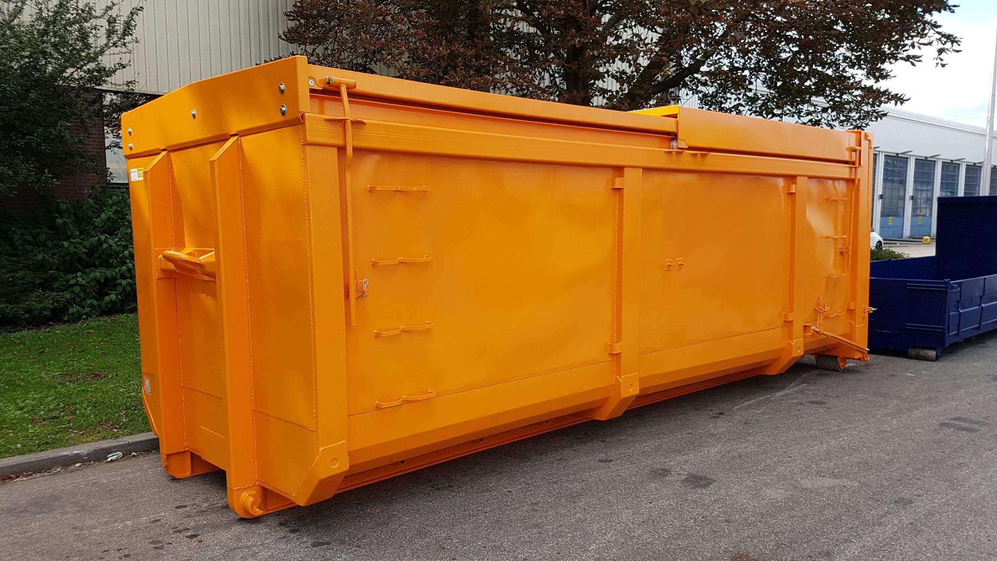 Voorbeeld foto RVS container met schuifdaken 2-2